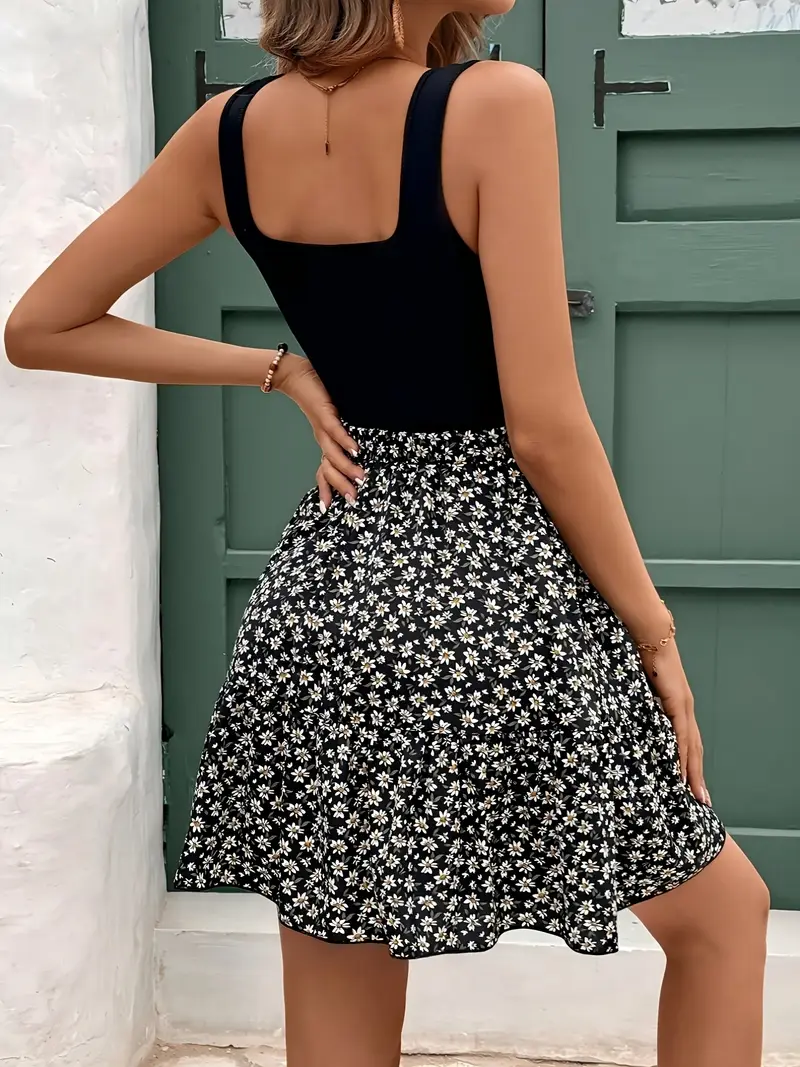 Romilda – Stilvolles Kleid mit eckigem Ausschnitt und Blumenmuster - Image 4