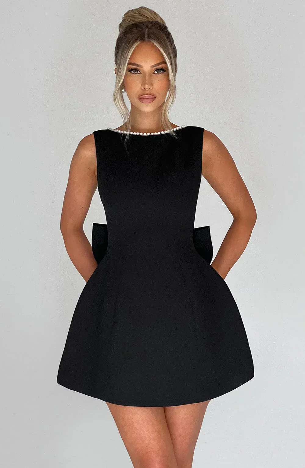 Sabrina | Damen Rosa Ärmelloses A-Linien Minikleid Perlenbesatz – Mini Perlen 2026 - Image 11