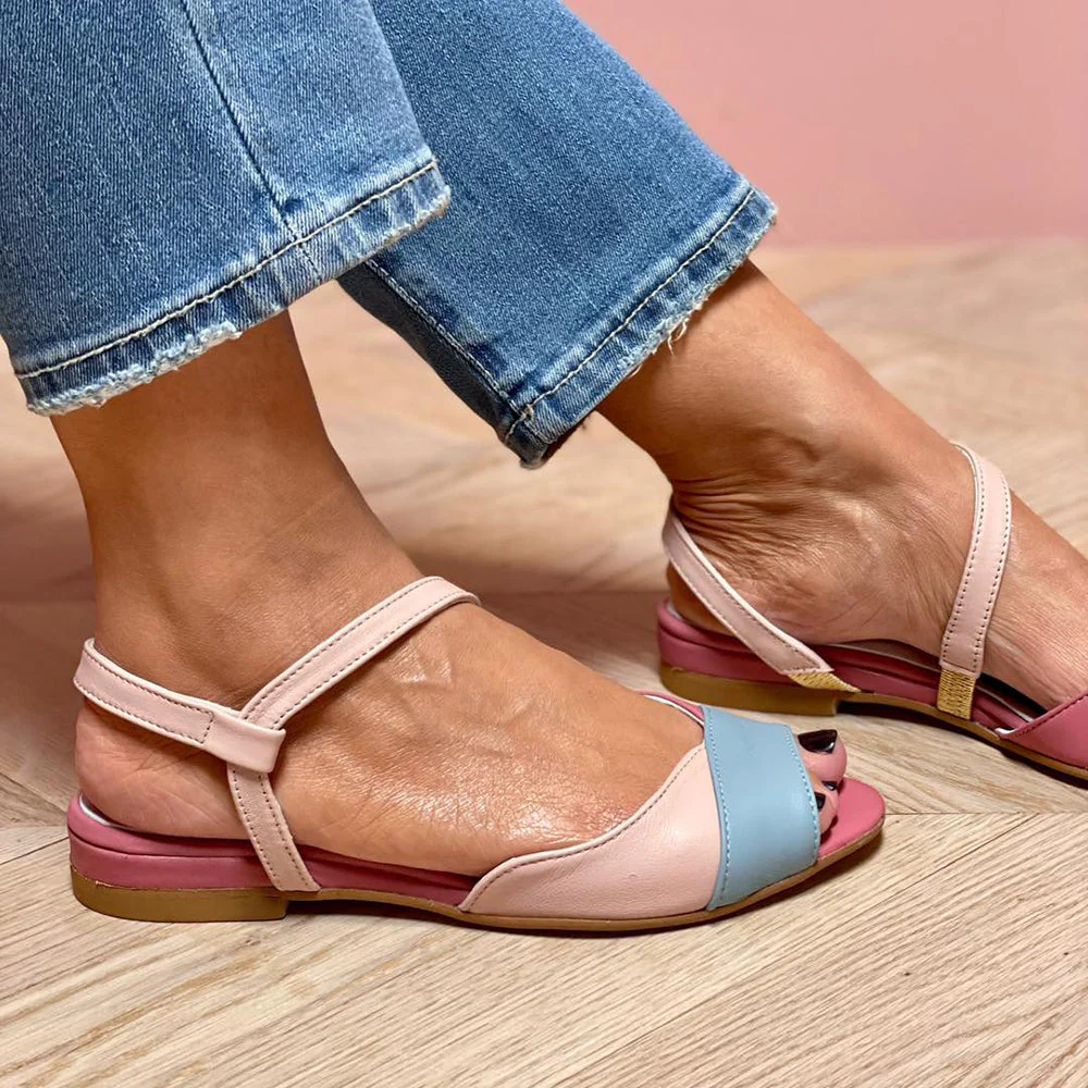 Roselina | Asymmetrische Rosa Sandalen im Farbblock-Design - Image 2