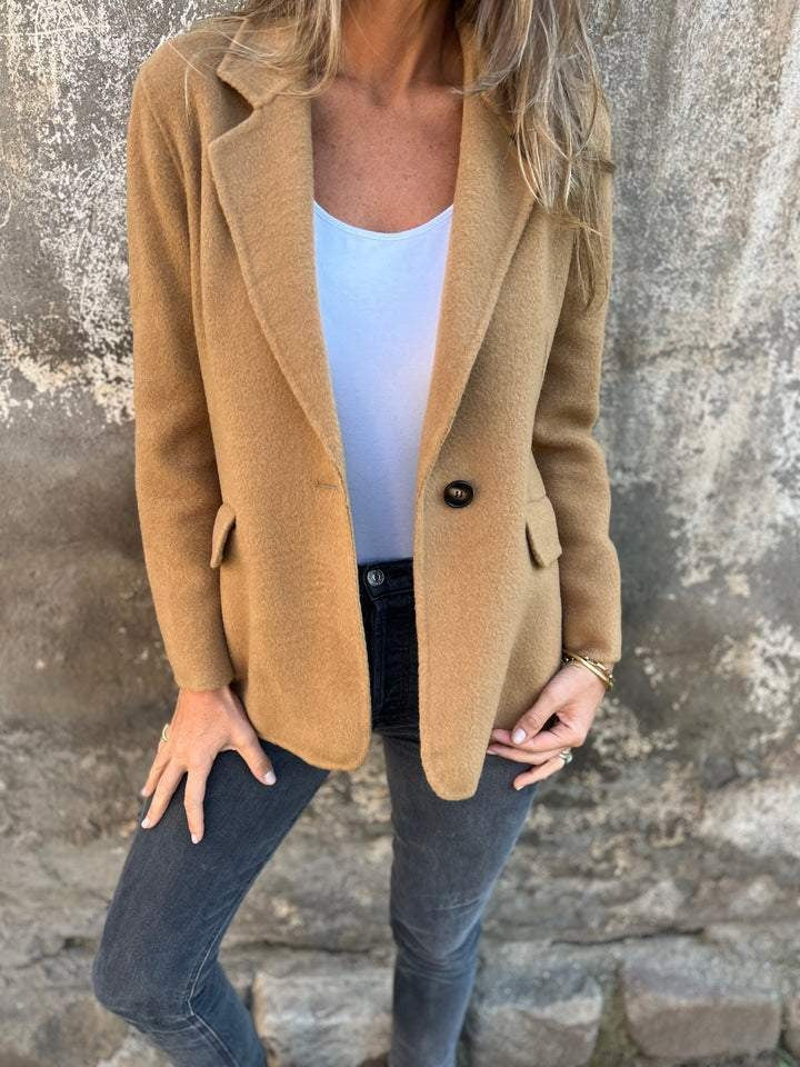 ROSIE | Lässige Jacke mit langen Ärmeln und Revers - Image 8
