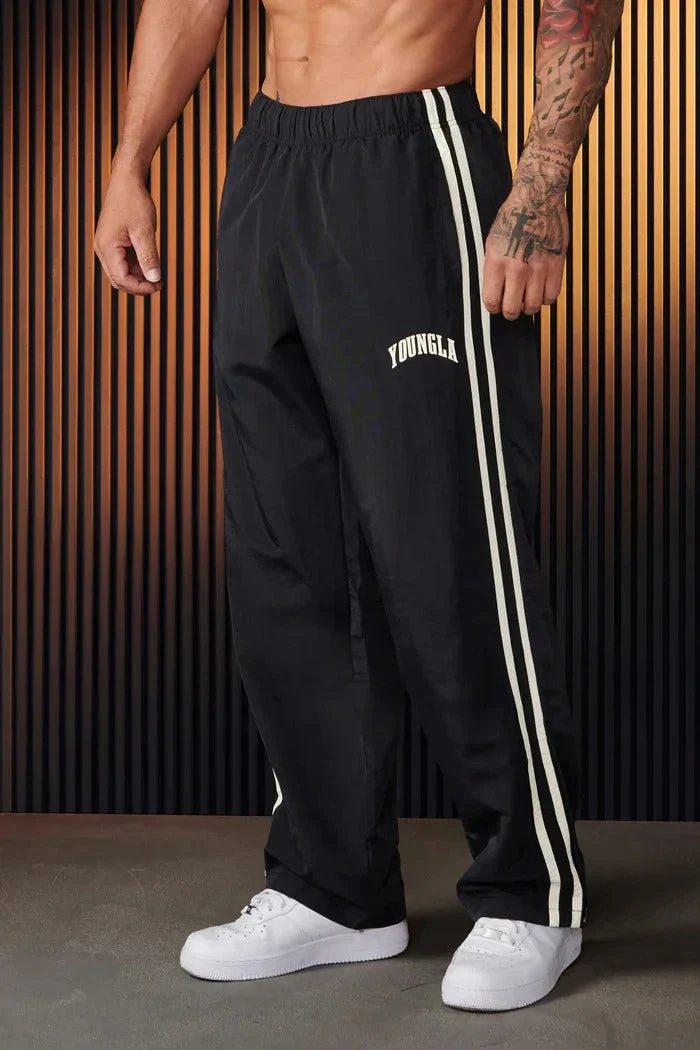 Rubén- Herren Sporthose mit Doppelstreifen Print - Image 3