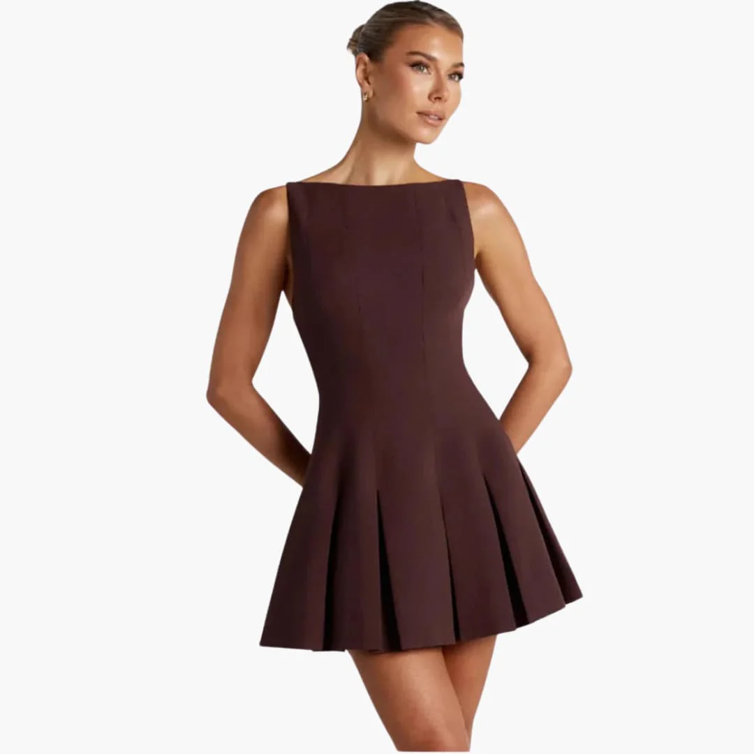 Rückenfreies Mini Faltenkleid - Für Damen mit Eleganzfaktor - Image 3