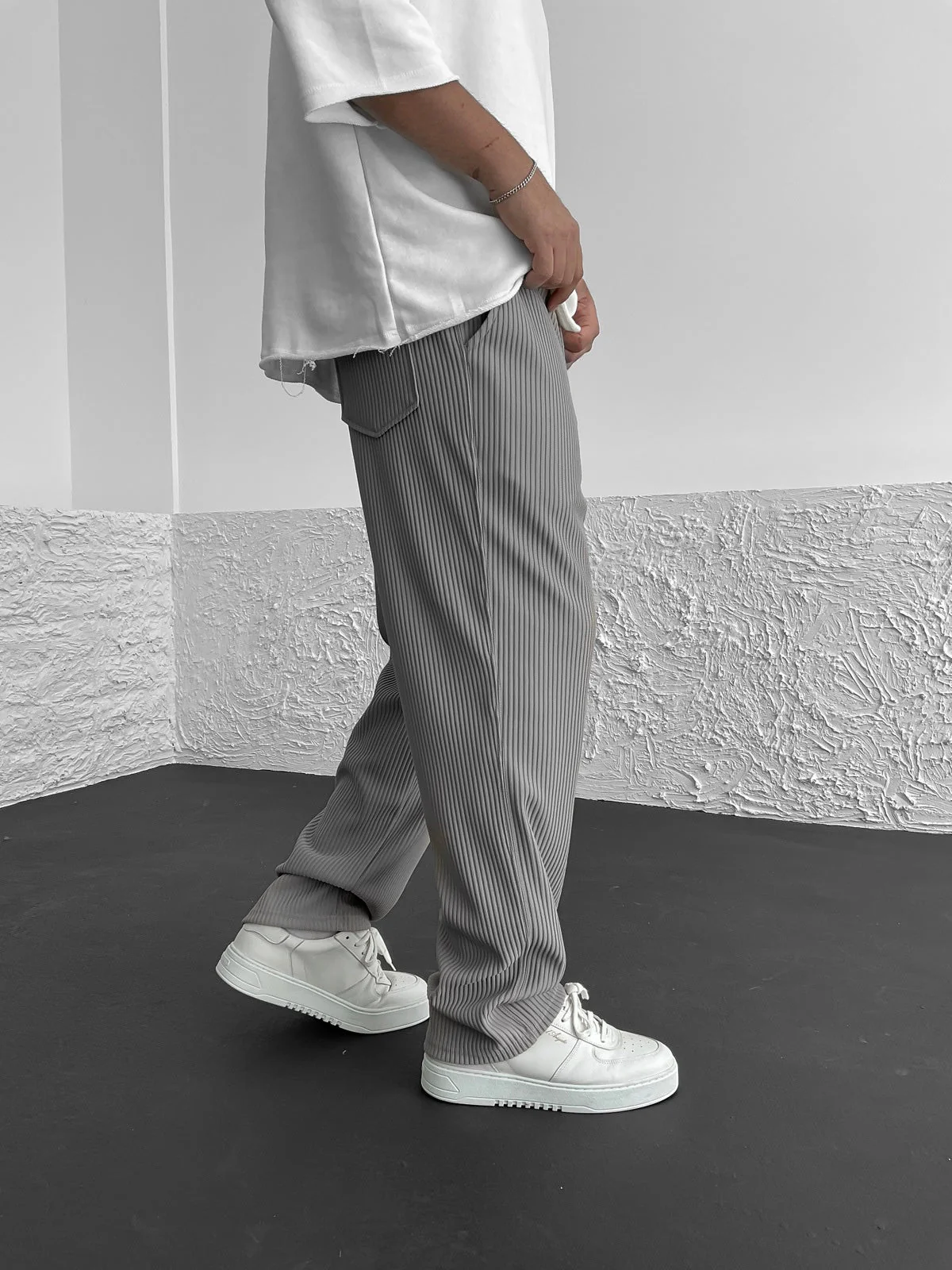 Ryan – Lässige Rippstrick-Jogpants für Herren - Image 12