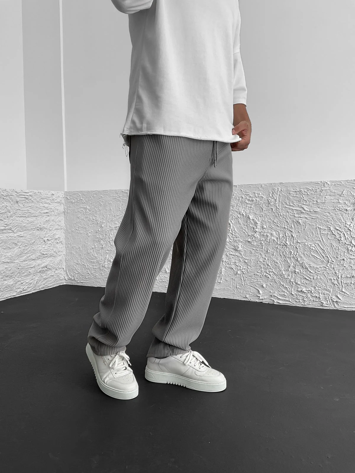 Ryan – Lässige Rippstrick-Jogpants für Herren - Image 13