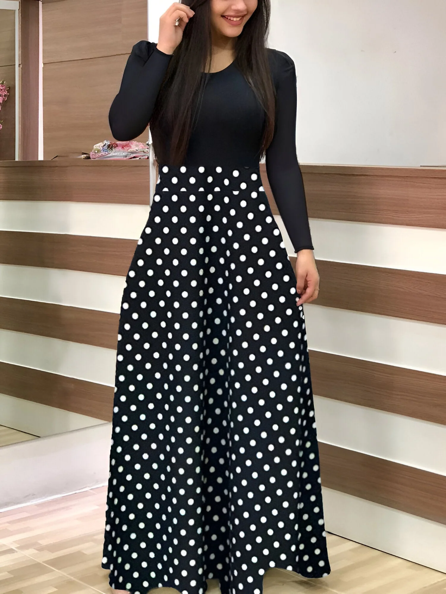 Sabine | Mühelos Elegantes Polka-Dot-Maxikleid - Image 6