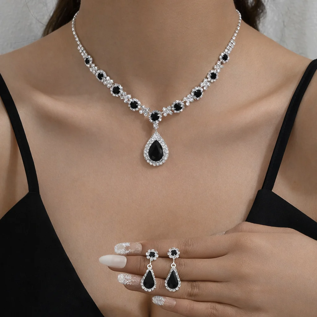 Sariyn – Elegantes Schmuck-Set in Tropfenform - Image 5
