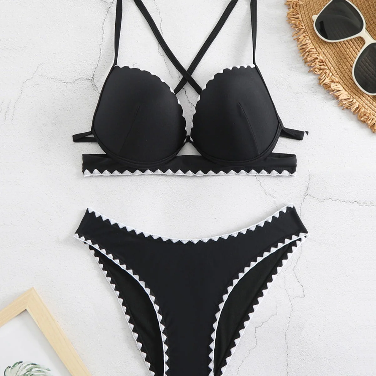 Schwarzer Push-Up Bikini mit Spitze & High-Leg Schnitt – 2-teiliges Set mit Bügel-Cups - Image 2