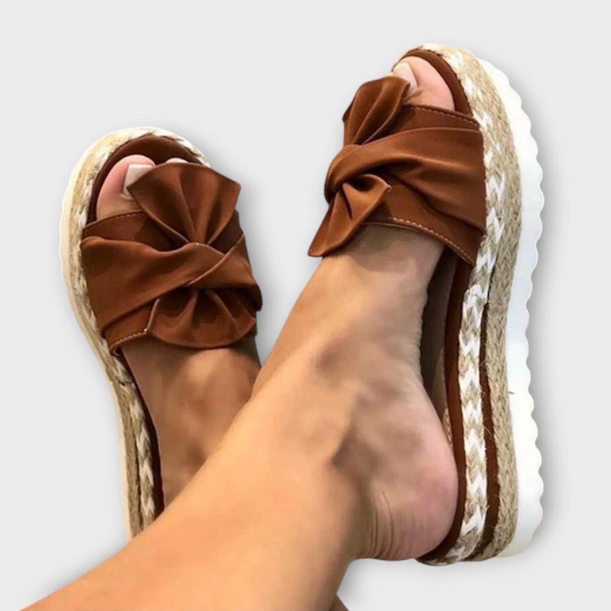 Seina – Bequeme Sandalen mit Schleifendetail - Image 4