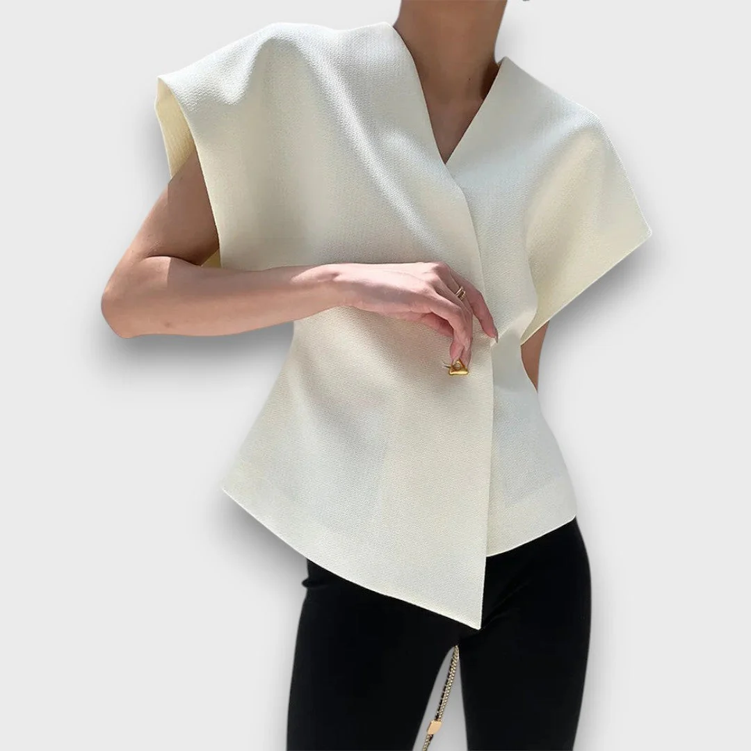 Selene – Minimalistisches Drapier-Top mit Goldakzent - Image 5