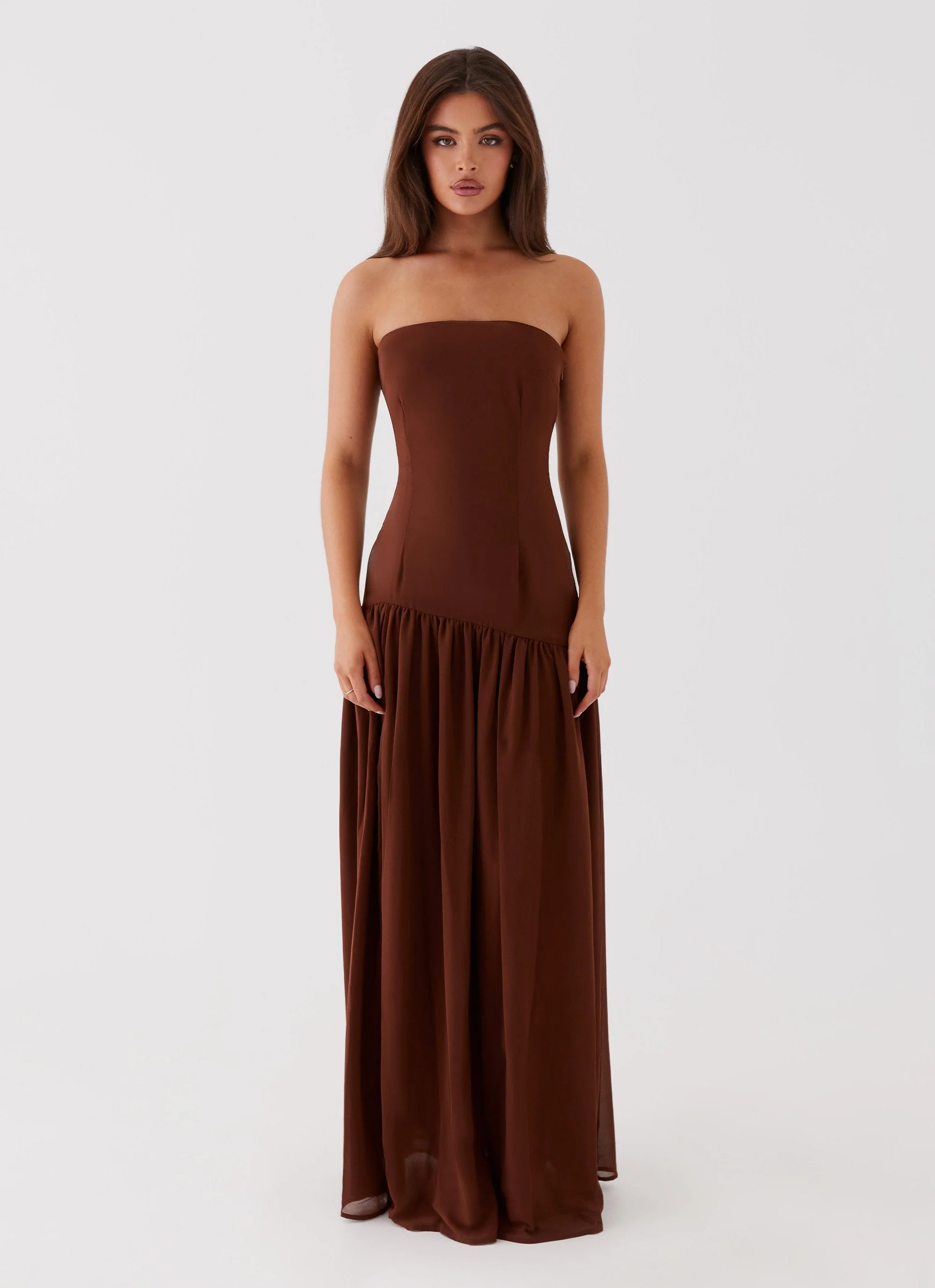Selia | Langes, Trägerloses, Fließendes Kleid - Image 4