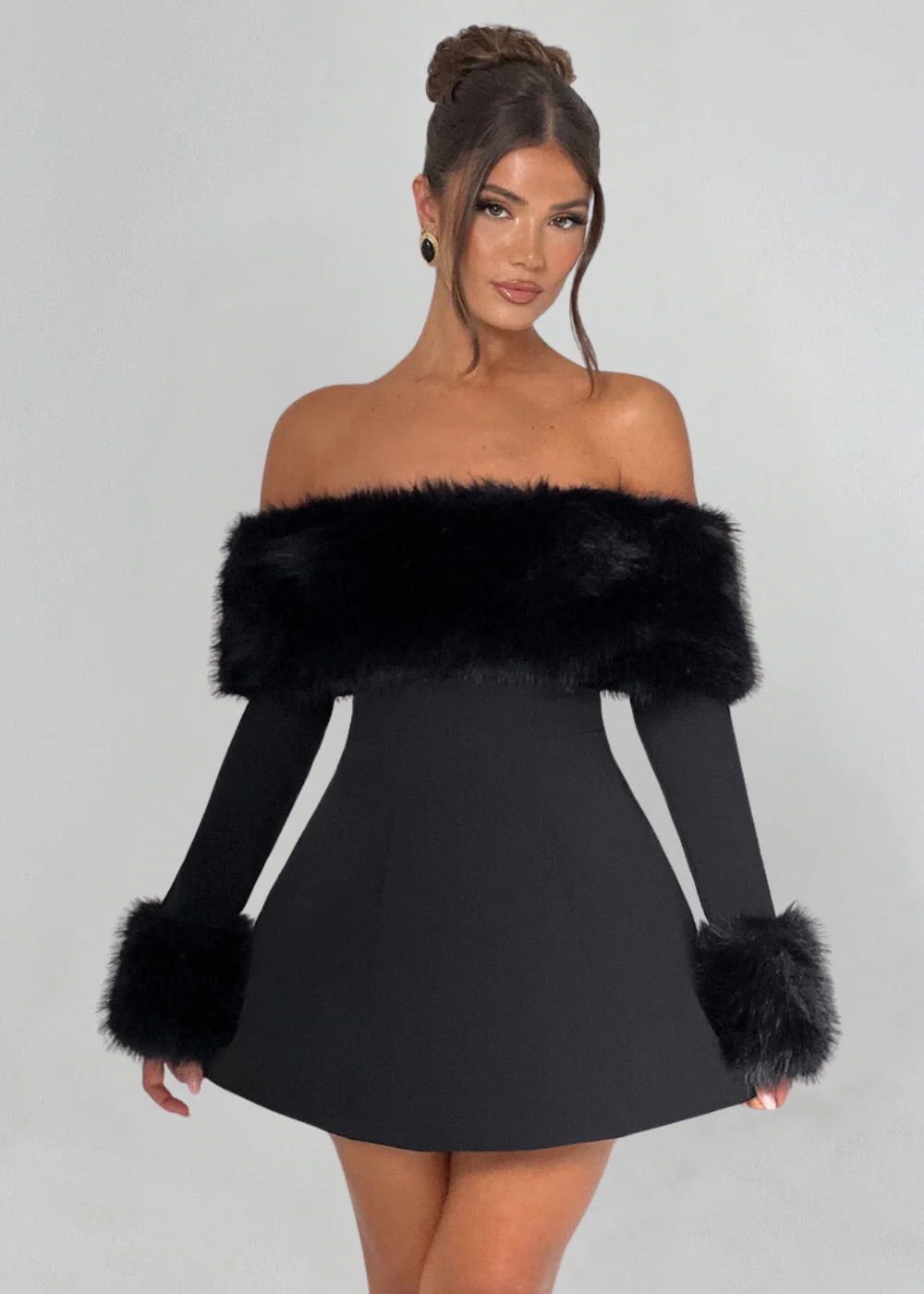 Selina | Off-Shoulder Minikleid mit Fellärmeln - Image 3