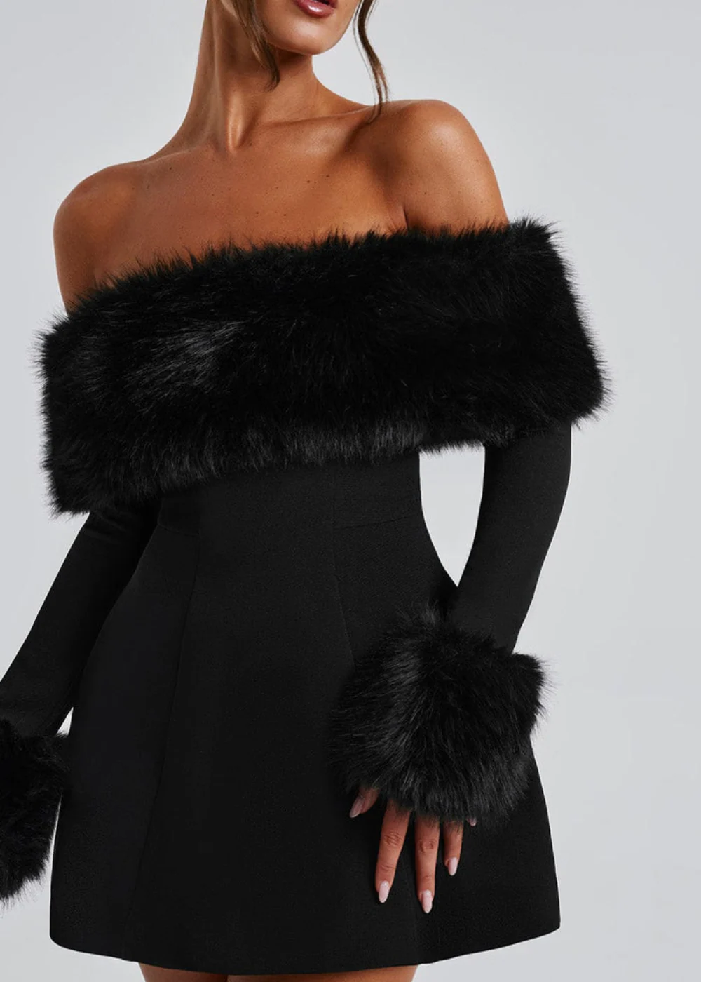 Selina | Off-Shoulder Minikleid mit Fellärmeln - Image 6