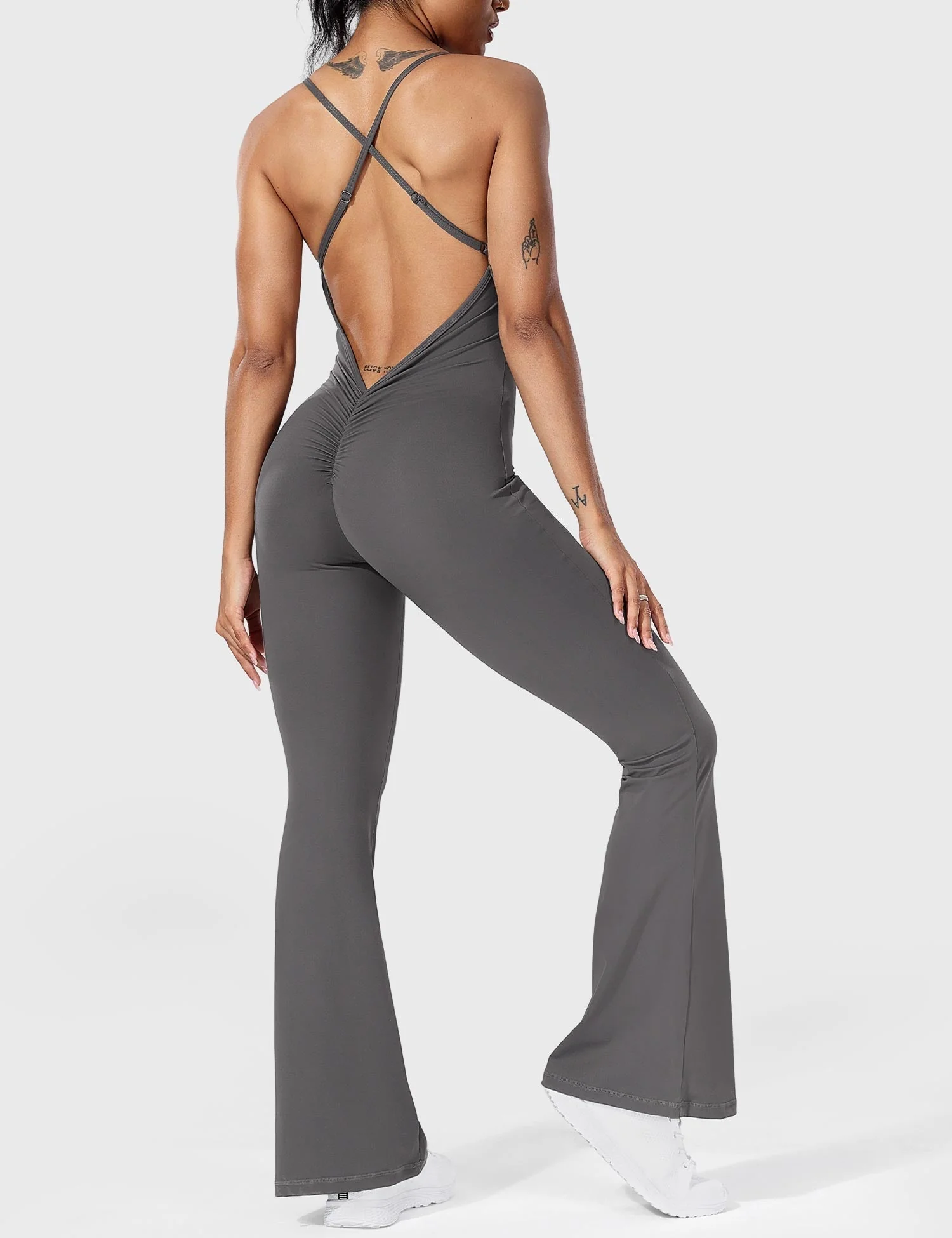 Serafina | Backless Flare Jumpsuit mit verstellbaren Trägern - Image 12