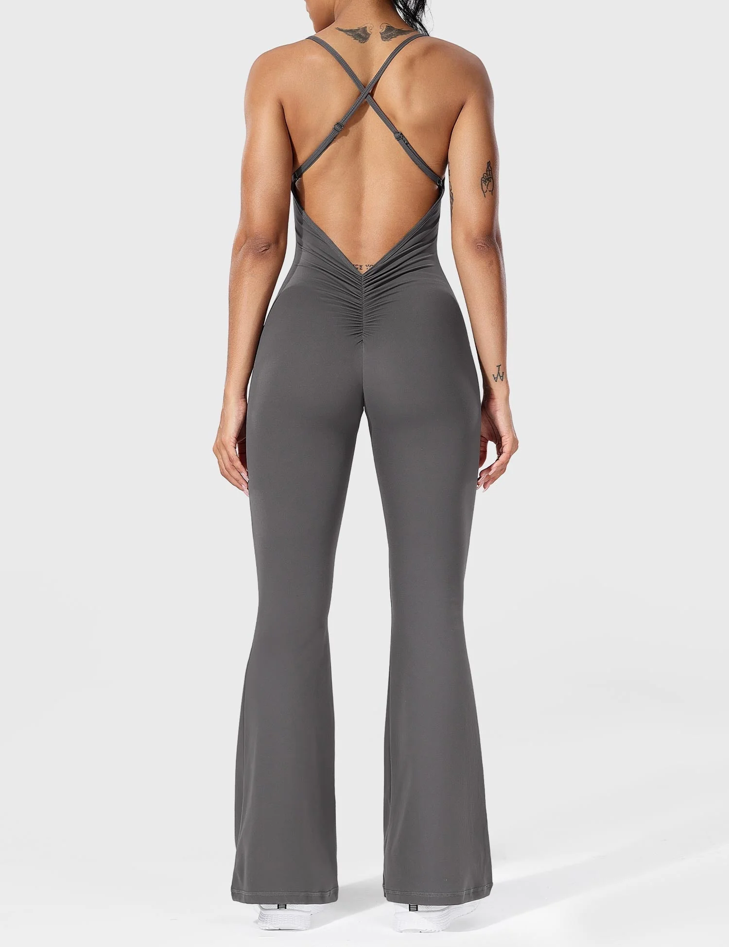 Serafina | Backless Flare Jumpsuit mit verstellbaren Trägern - Image 23