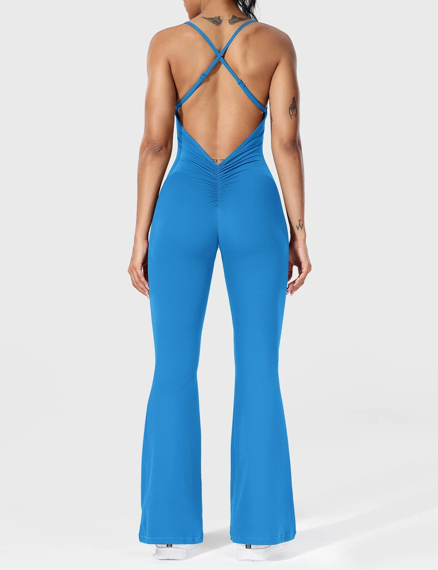 Serafina | Backless Flare Jumpsuit mit verstellbaren Trägern - Image 25