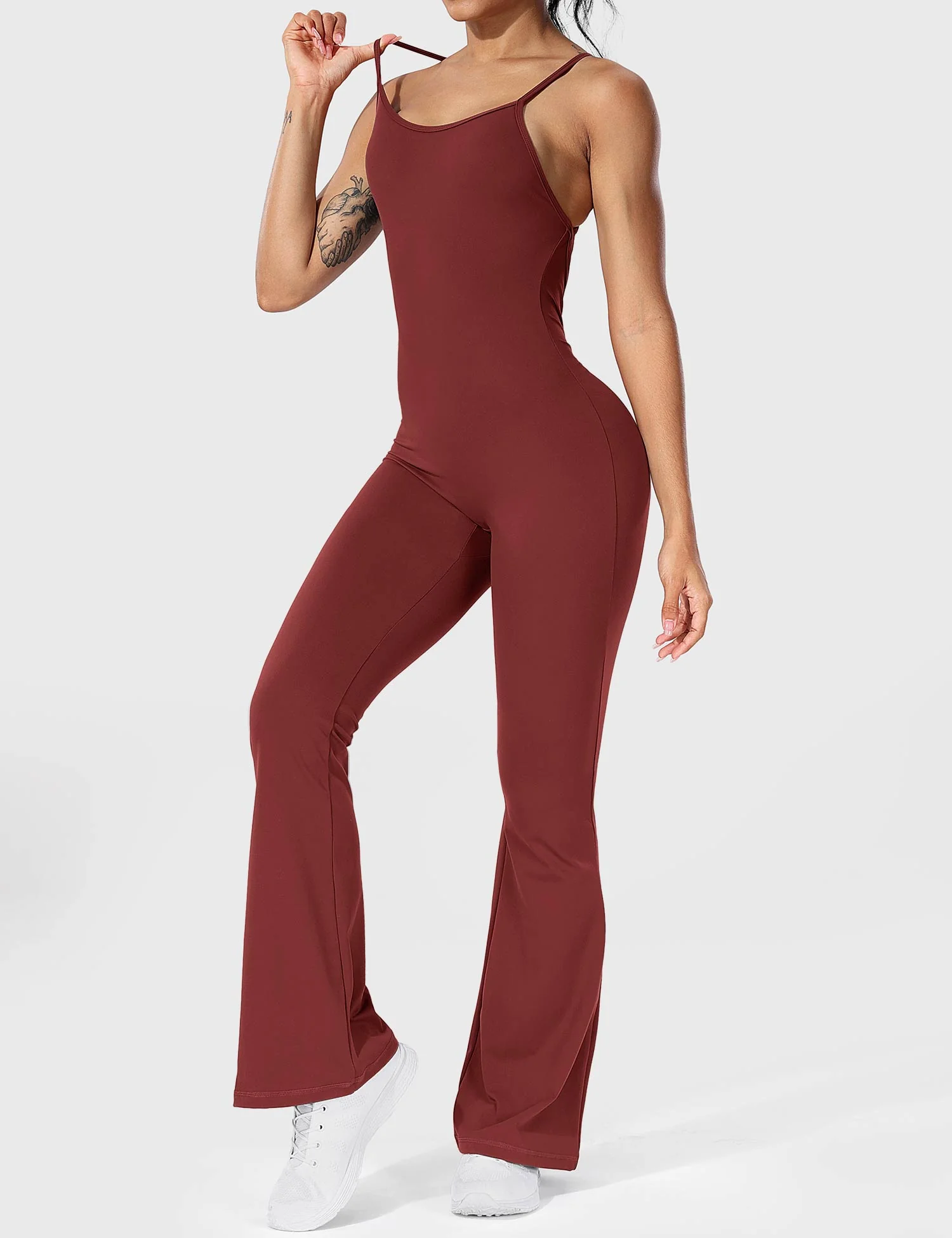 Serafina | Backless Flare Jumpsuit mit verstellbaren Trägern - Image 4