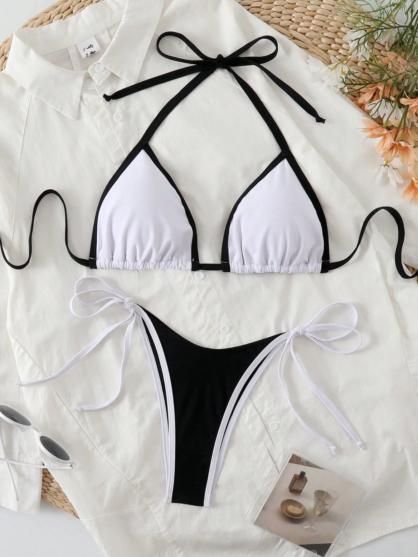 Sexy Triangel-Bikini in Marineblau mit Kontrast-Saum – Minimalistisches 2-teiliges Set zum Schnüren - Image 12