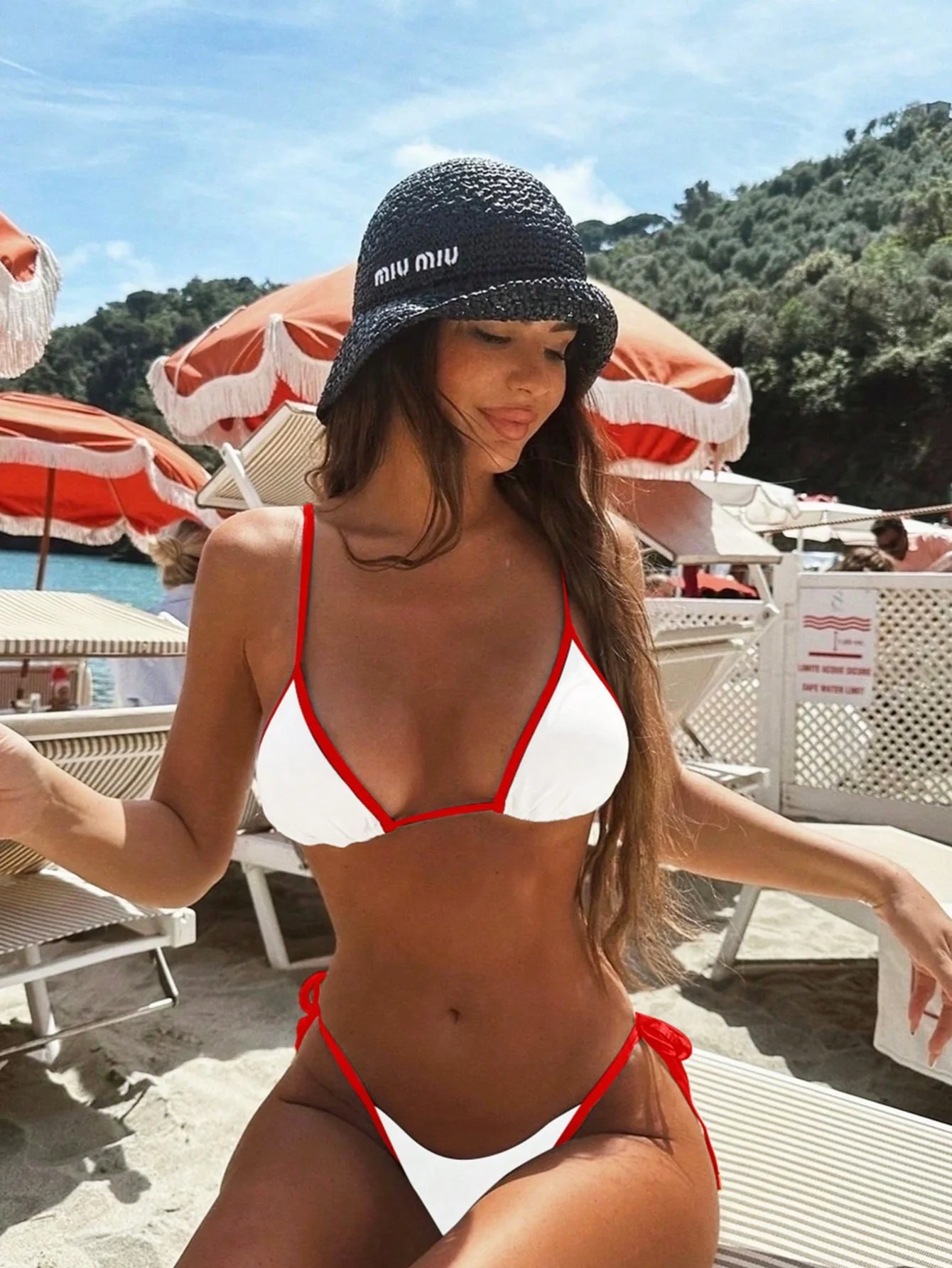 Sexy Triangel-Bikini in Marineblau mit Kontrast-Saum – Minimalistisches 2-teiliges Set zum Schnüren - Image 16