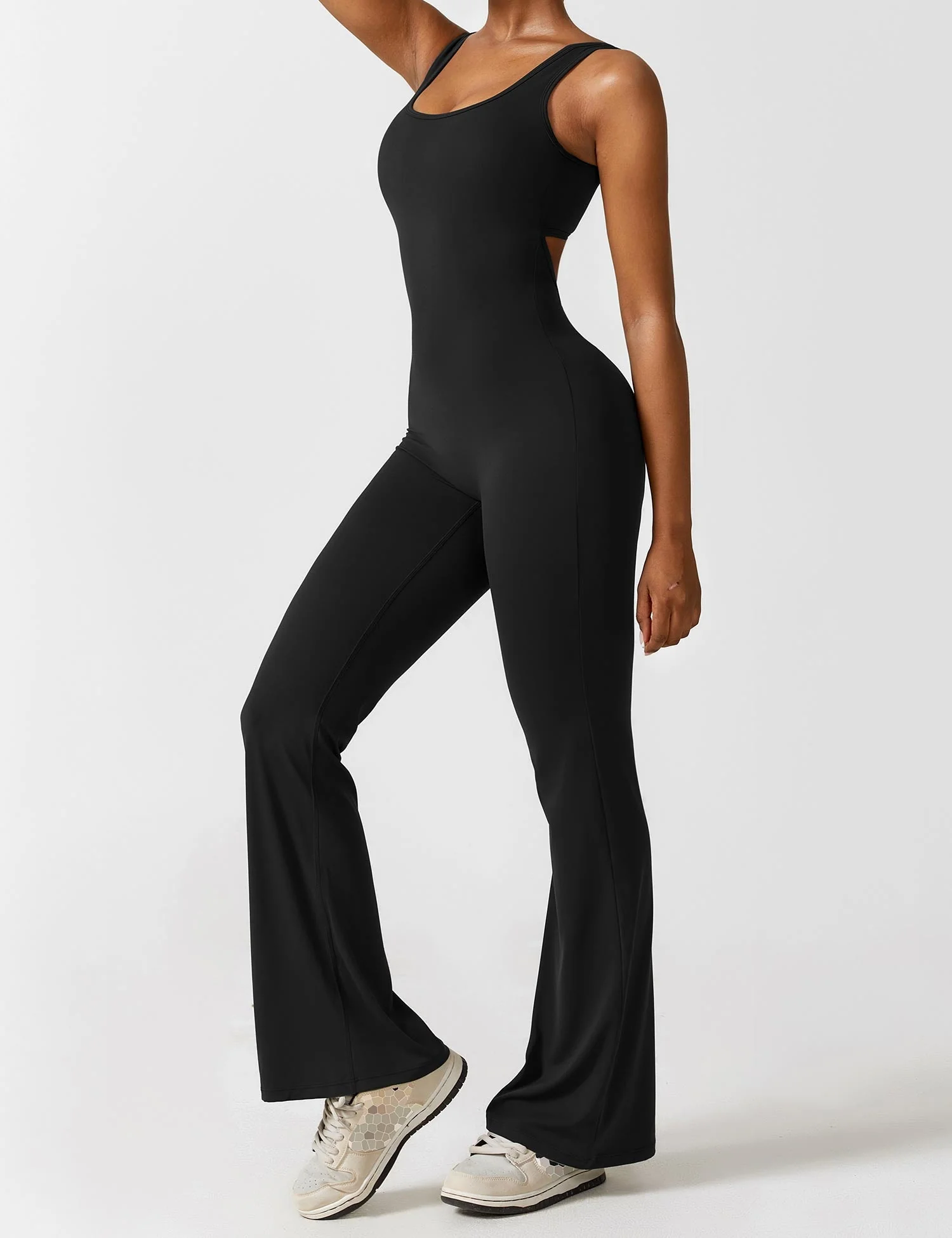 Sienna | Rückenfreier Flare-Jumpsuit - Image 13