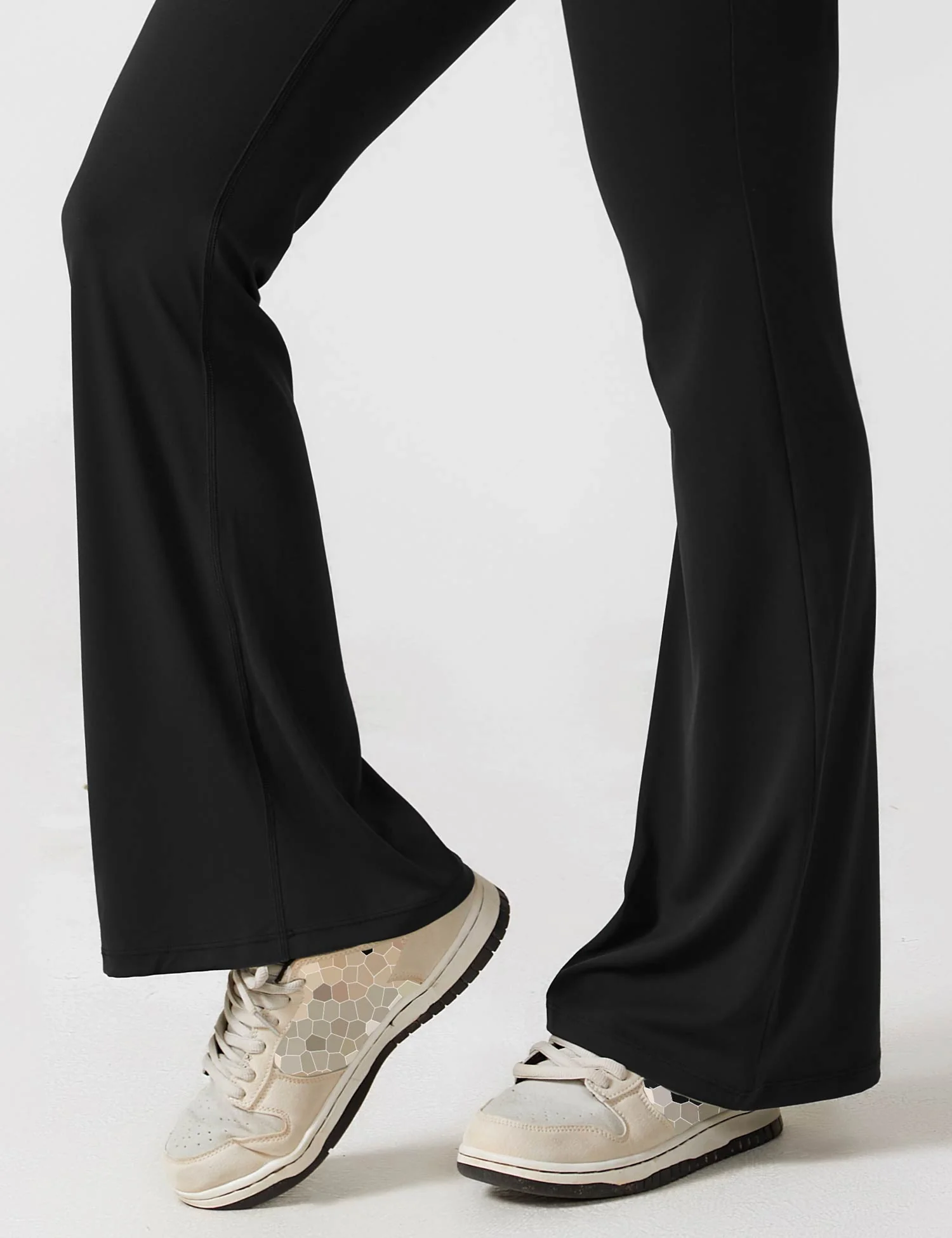 Sienna | Rückenfreier Flare-Jumpsuit - Image 15