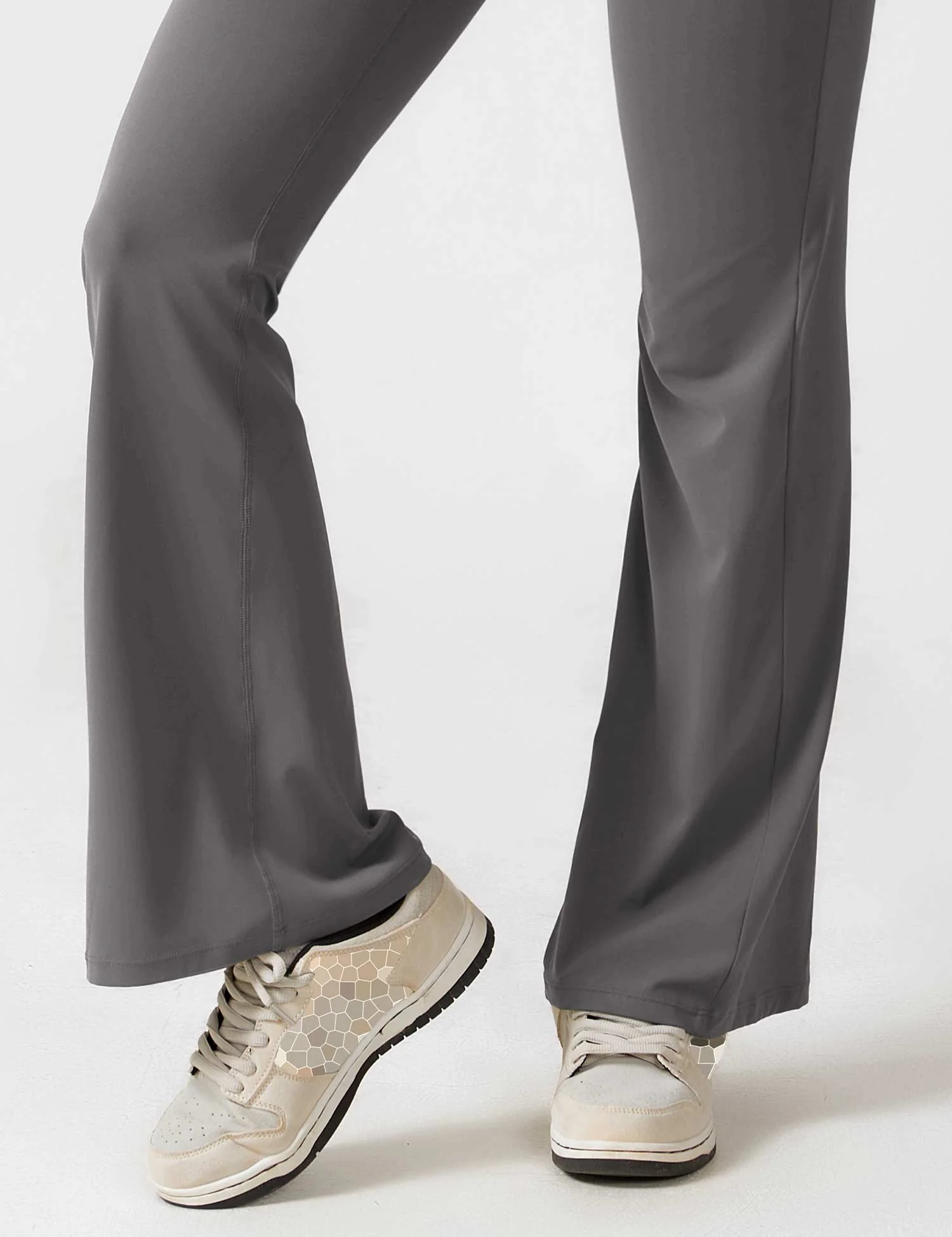 Sienna | Rückenfreier Flare-Jumpsuit - Image 20