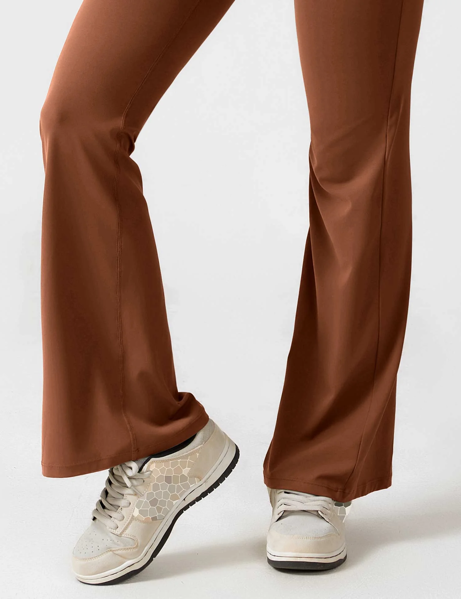 Sienna | Rückenfreier Flare-Jumpsuit - Image 35