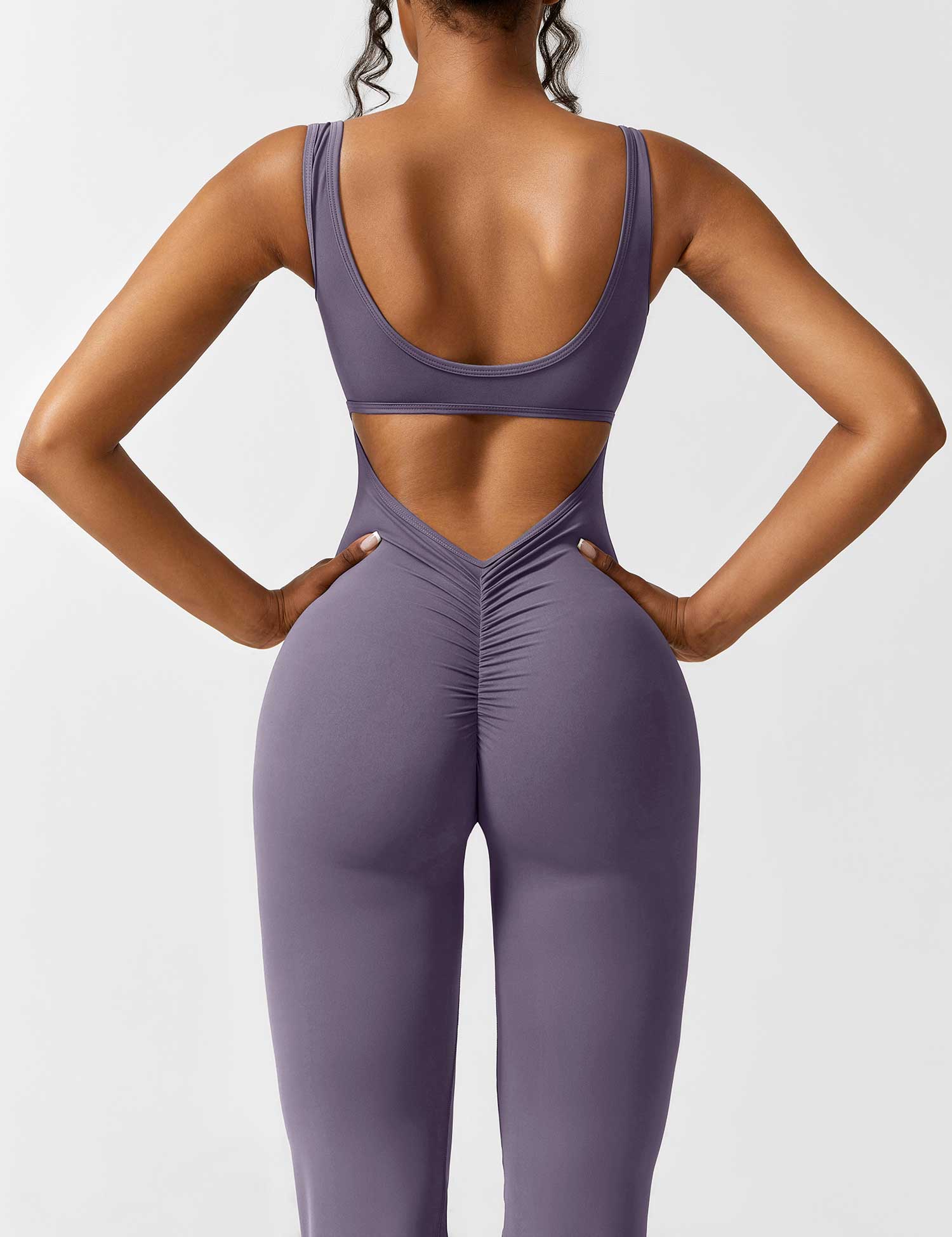 Sienna | Rückenfreier Flare-Jumpsuit - Image 60