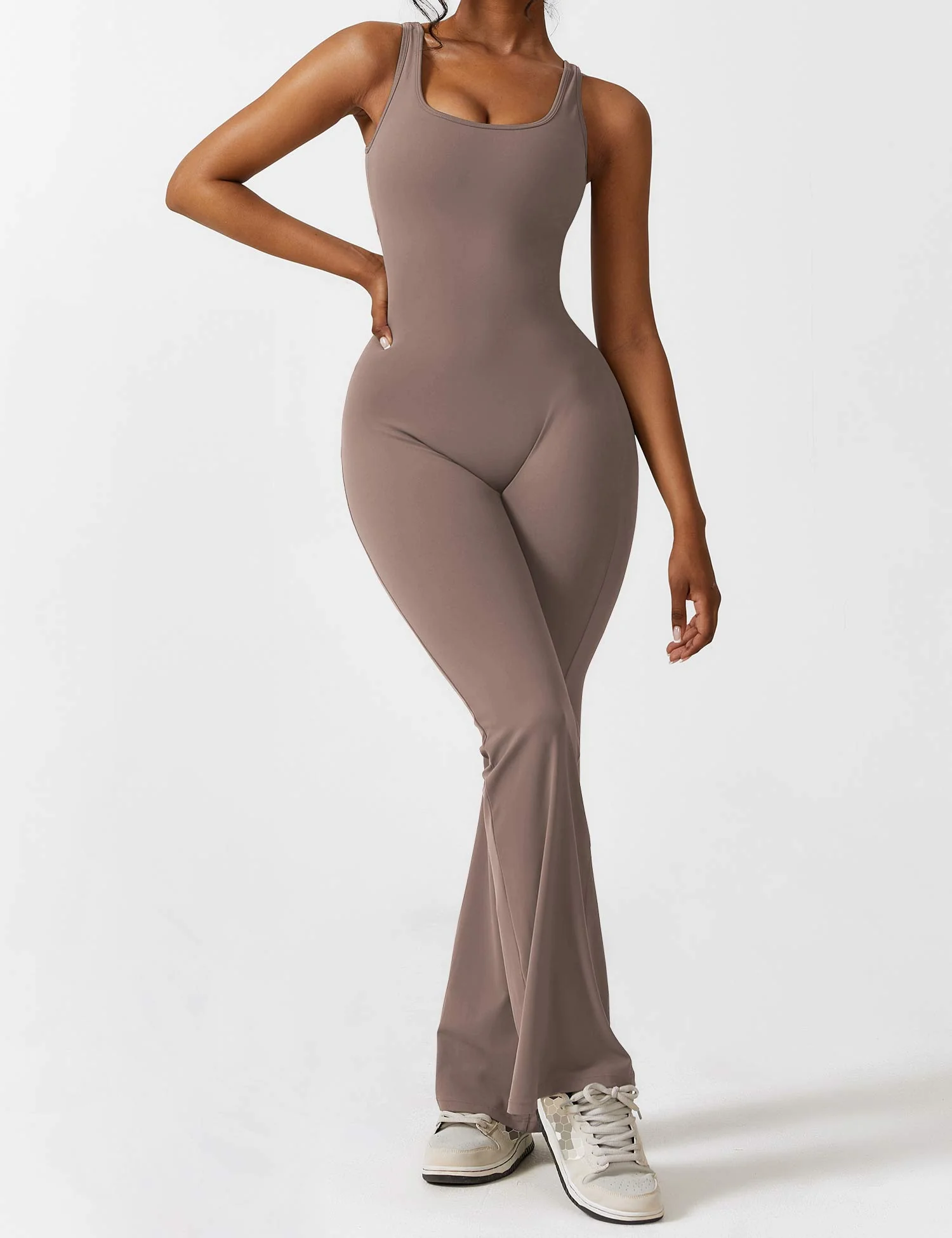 Sienna | Rückenfreier Flare-Jumpsuit - Image 72