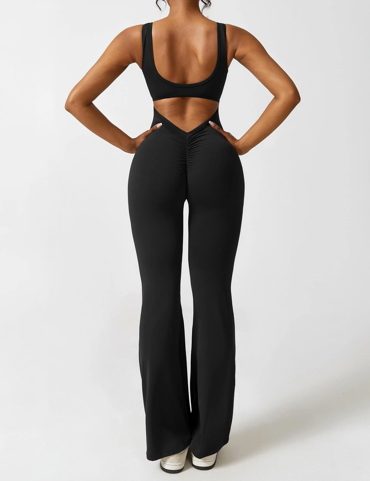 Sienna | Rückenfreier Flare-Jumpsuit - Image 83