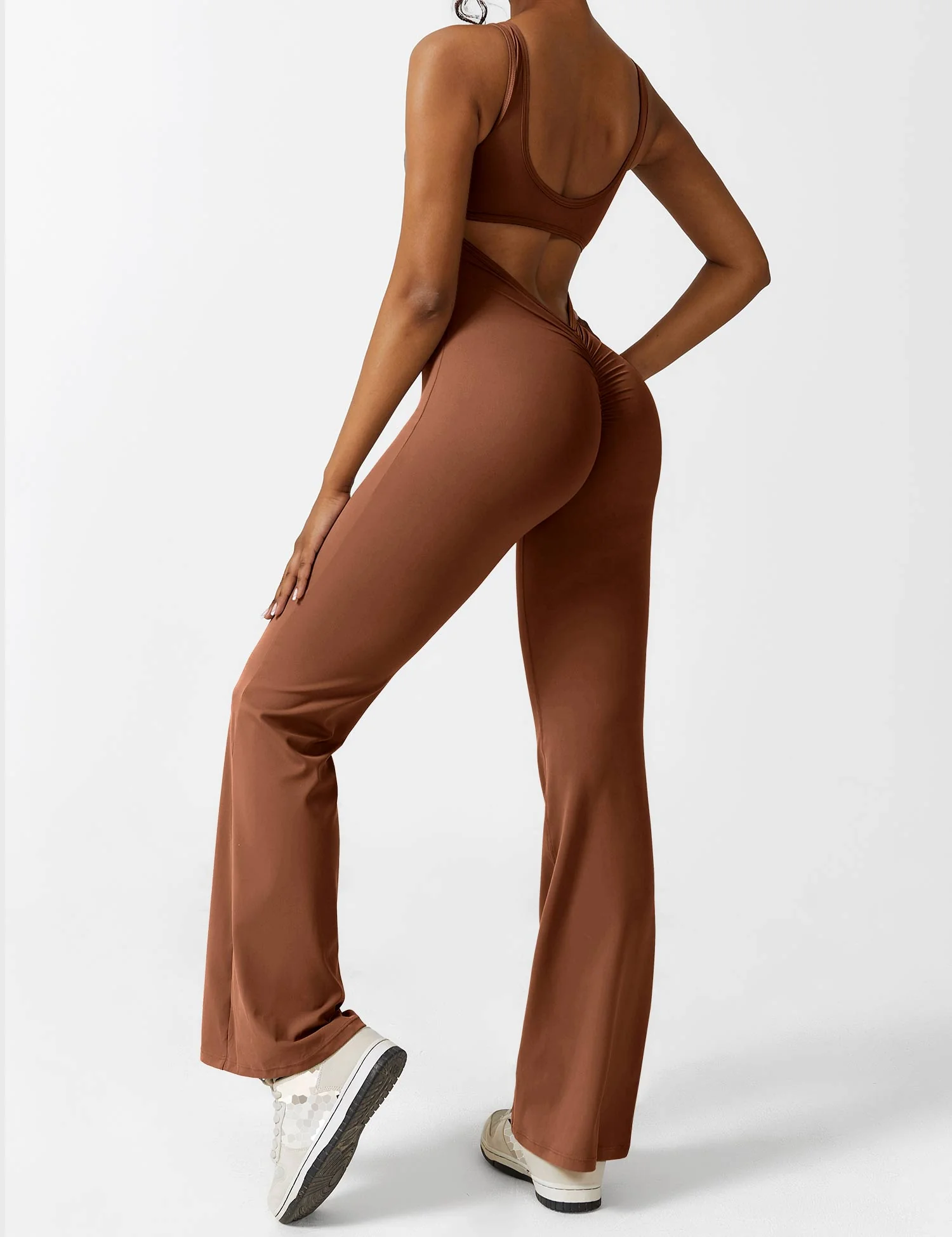 Sienna | Rückenfreier Flare-Jumpsuit - Image 87