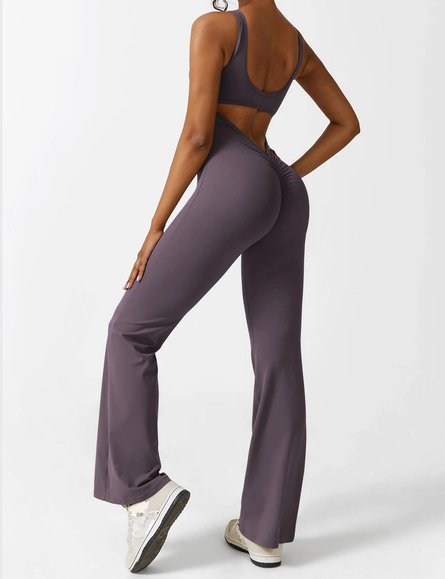 Sienna | Rückenfreier Flare-Jumpsuit - Image 94