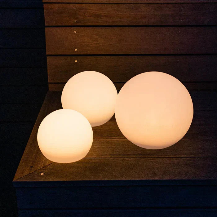 Solar Kugel Gartenbeleuchtung mit 16 Farben und Fernbedienung – LED Gartenleuchte für Innen und Außen - Image 2