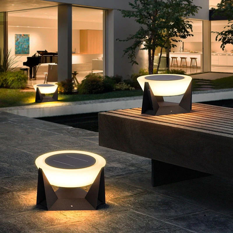 Solarbetriebene LED-Außenlampe mit geometrischem Design - Image 2