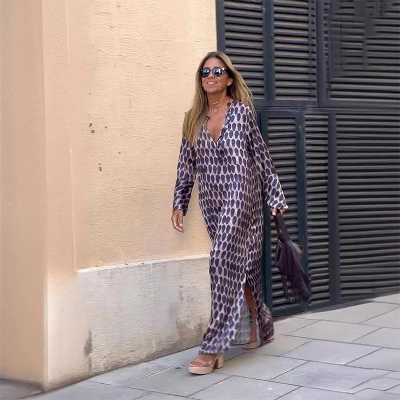 Solveig- Boho Kleid mit Langen Ärmeln und V Ausschnitt - Image 5