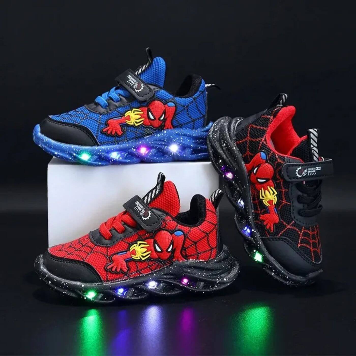 SpiderKicks – Kinder-LED-Superheldenschuhe - Image 3