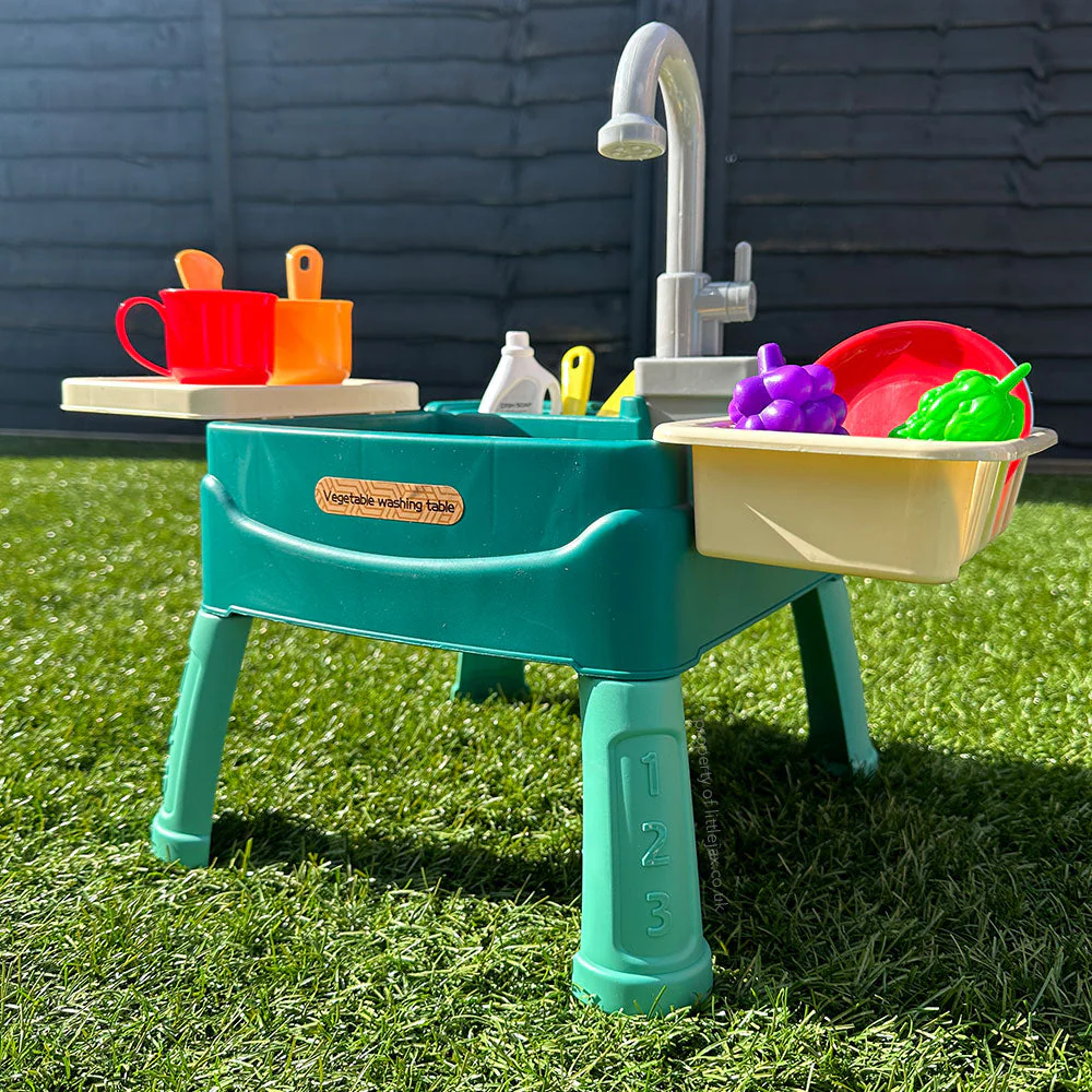 Spielküche für Kinder (drinnen/draußen) mit Wasserhahn und 19-teiligem Zubehörset - Image 2