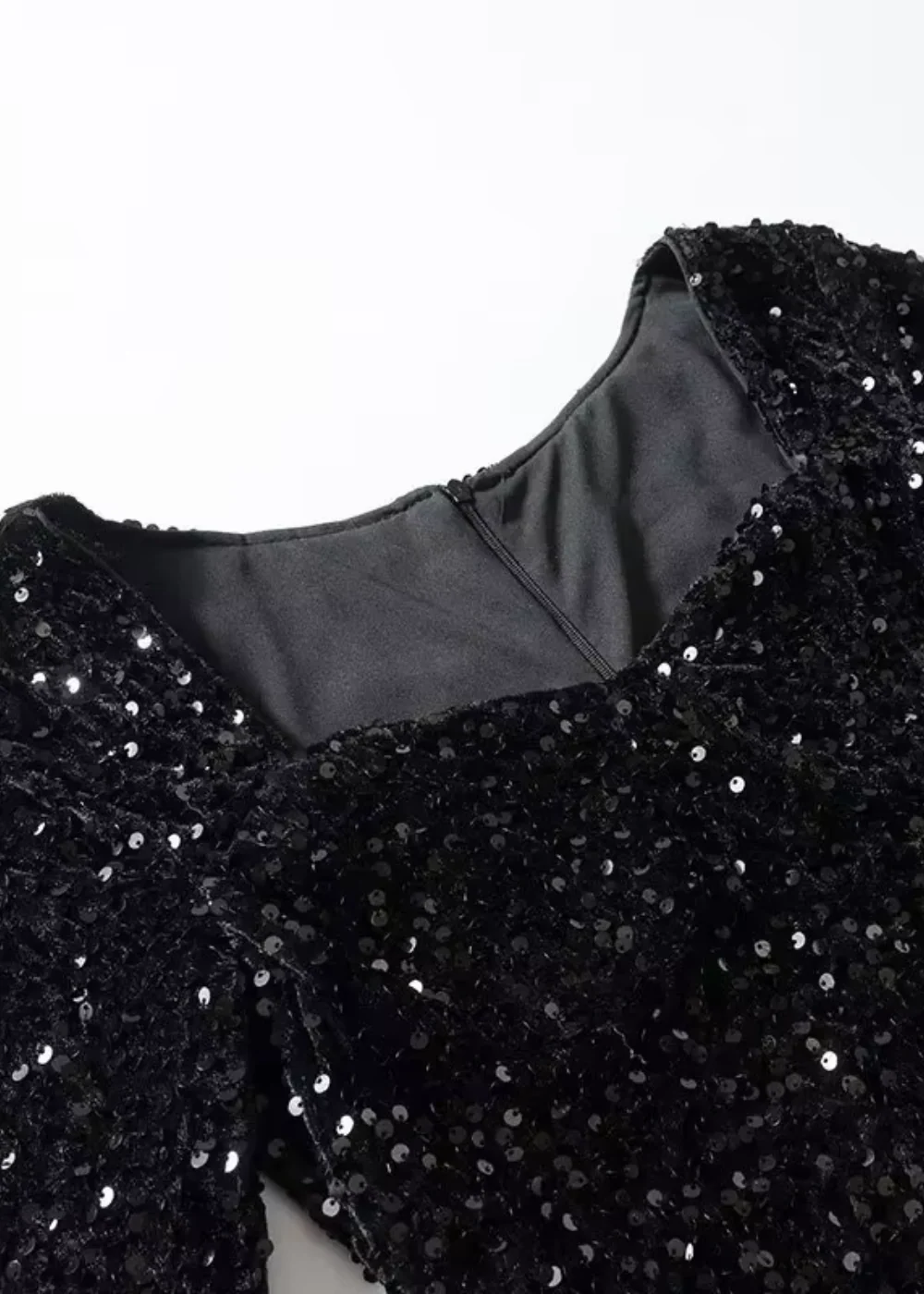 STELLA | Schwarzes Pailletten-Minikleid - Image 4