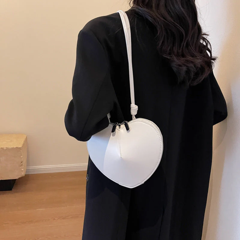Stilvolle Damen-Schultertasche aus funktionalem, hochwertigem Material - Image 3