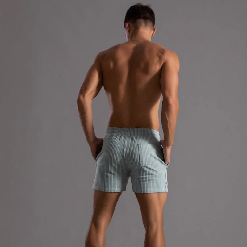 Stilvolle gestreifte Shorts für Herren - Image 10