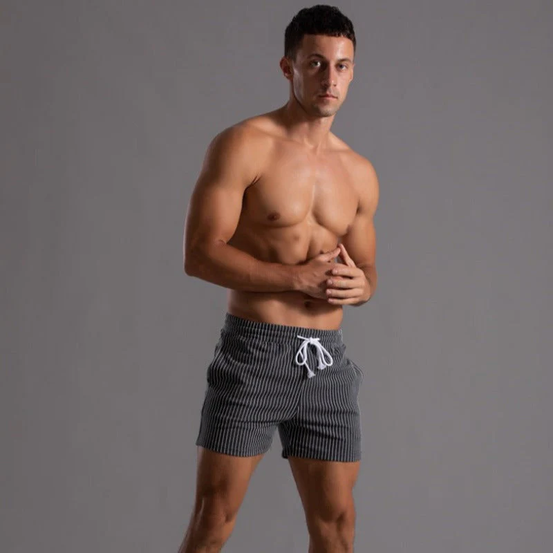 Stilvolle gestreifte Shorts für Herren - Image 11