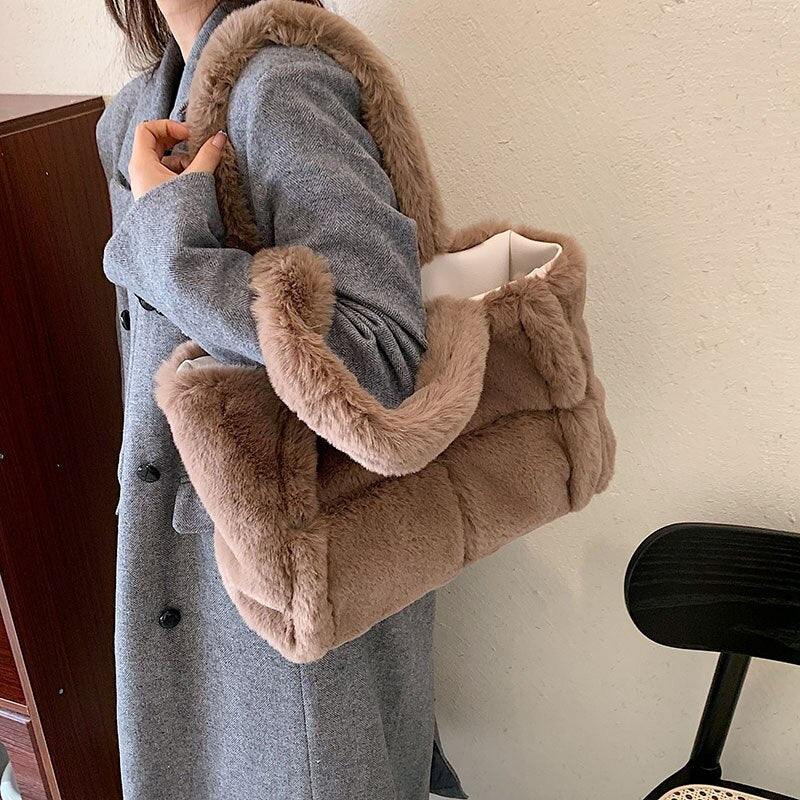 Stilvolle Plüschhandtasche für Damen – vielseitiger Stauraum – Winteraccessoire - Image 7