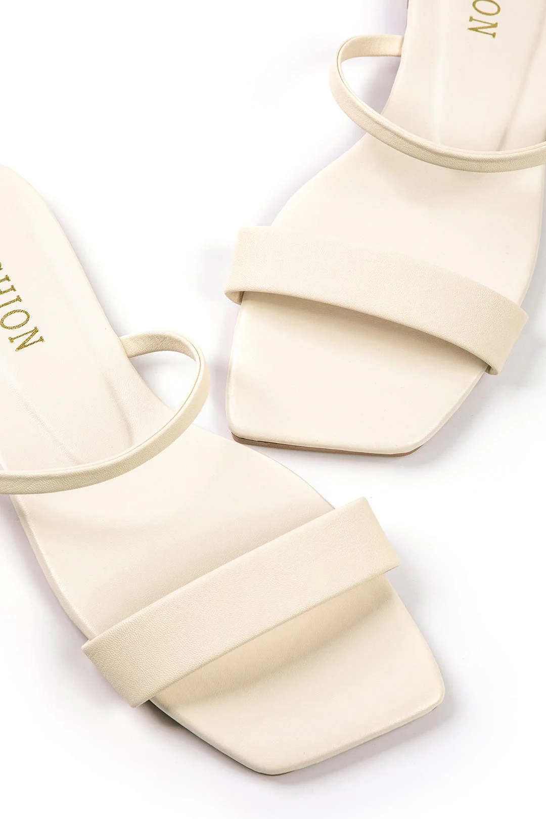Stilvolle schwarze Sandalen mit minimalistischem Design - Image 5