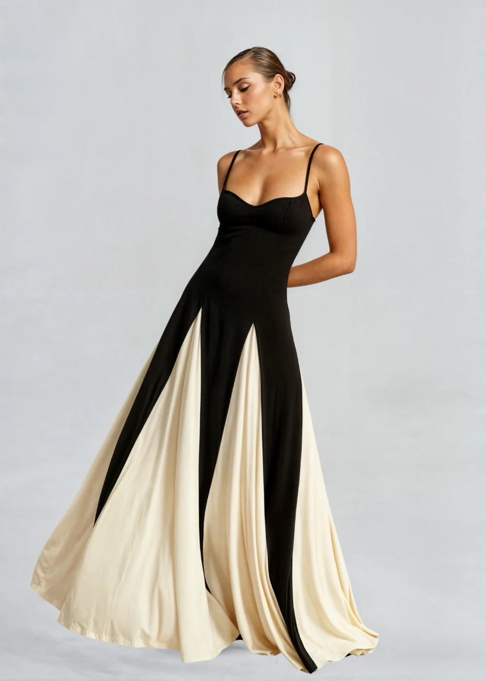 Sylvia | Elegantes Maxikleid - Image 3