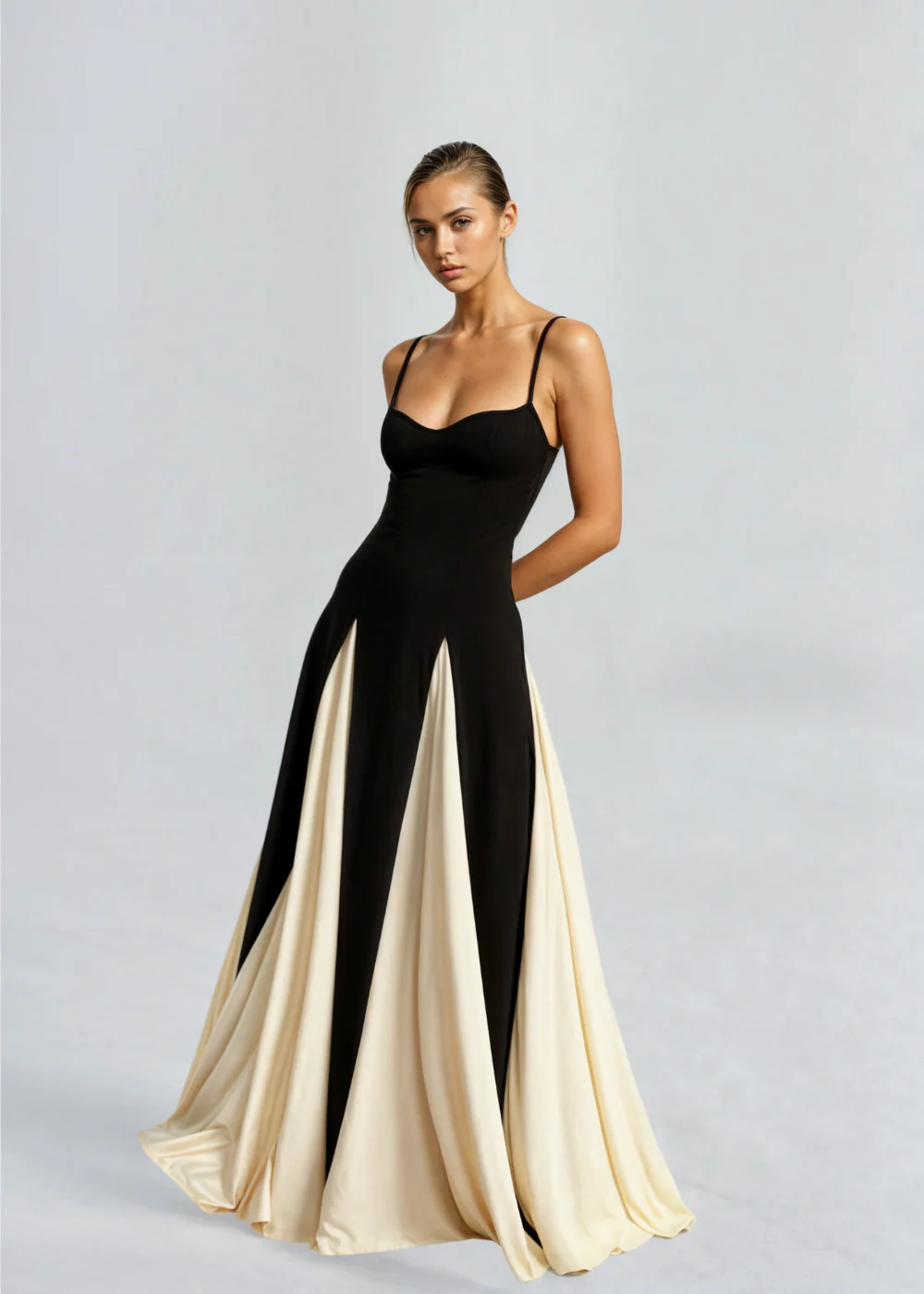 Sylvia | Elegantes Maxikleid - Image 4