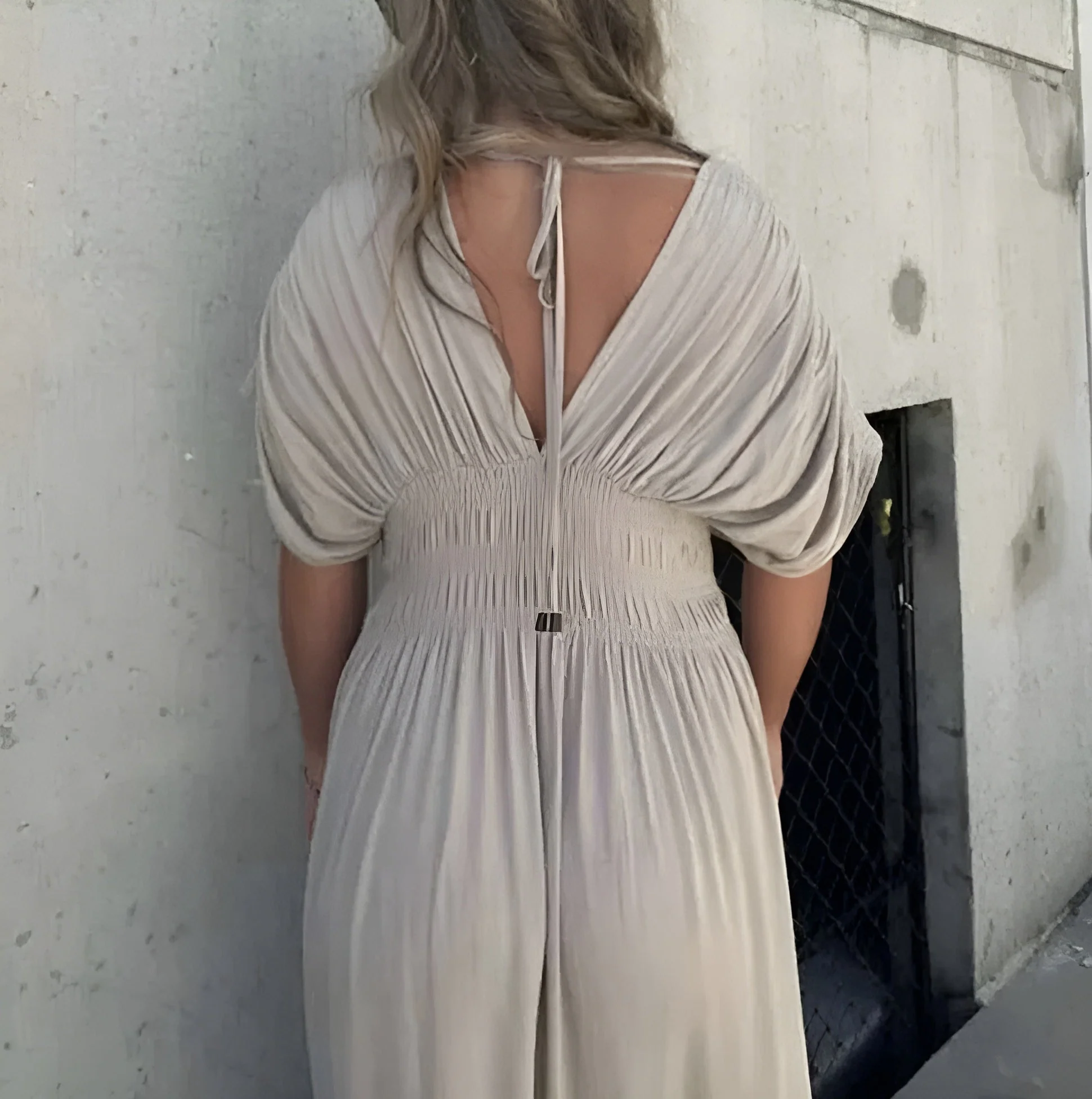 Tara | Maxikleid mit V-Ausschnitt - Image 3