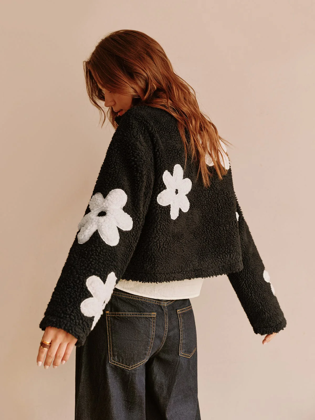 Teddyjacke mit Blumen - ideal für den Frühling 2025 - Image 4