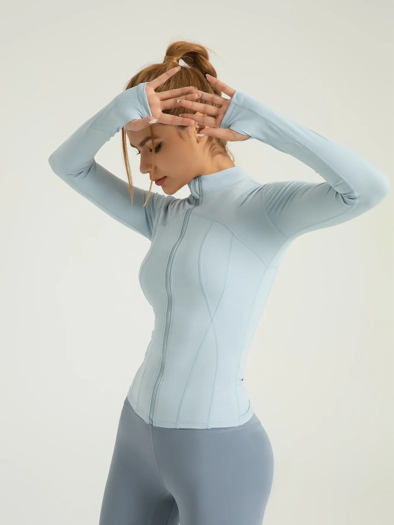 Terasia | Leichte Sportjacke für Damen Atmungsaktiv Yoga - Image 2