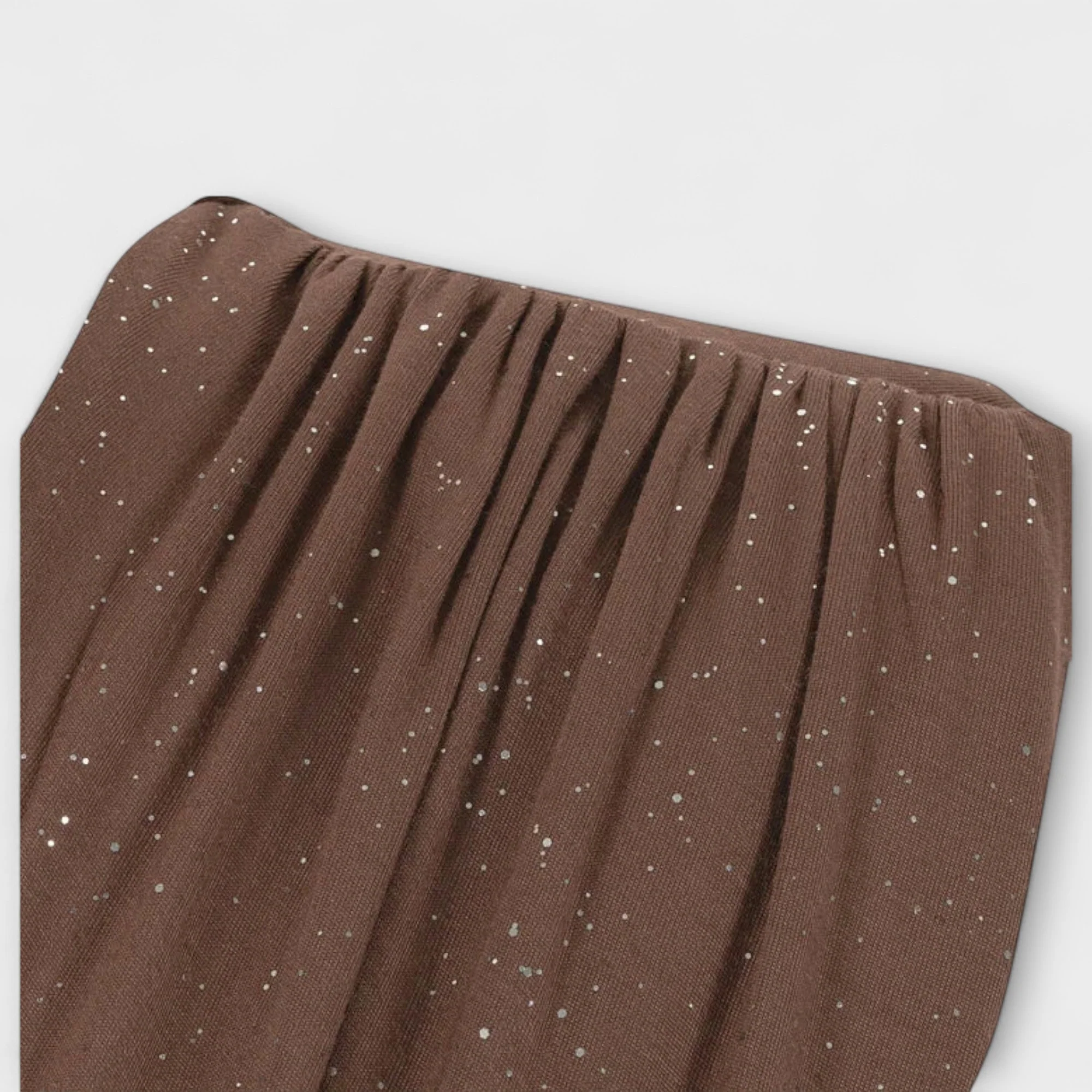 "Thea - Maxikleid mit tiefem V-Ausschnitt" could be rewritten as "Thea - Elegantes Maxikleid mit verführerischem V-Ausschnitt". - Image 4