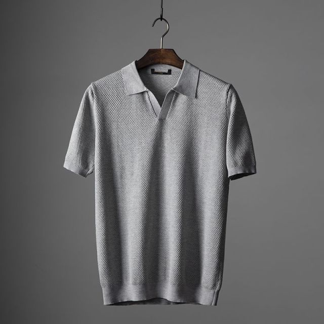Theodore | Strukturiertes Polo mit stilvollem V-Ausschnitt - Image 10