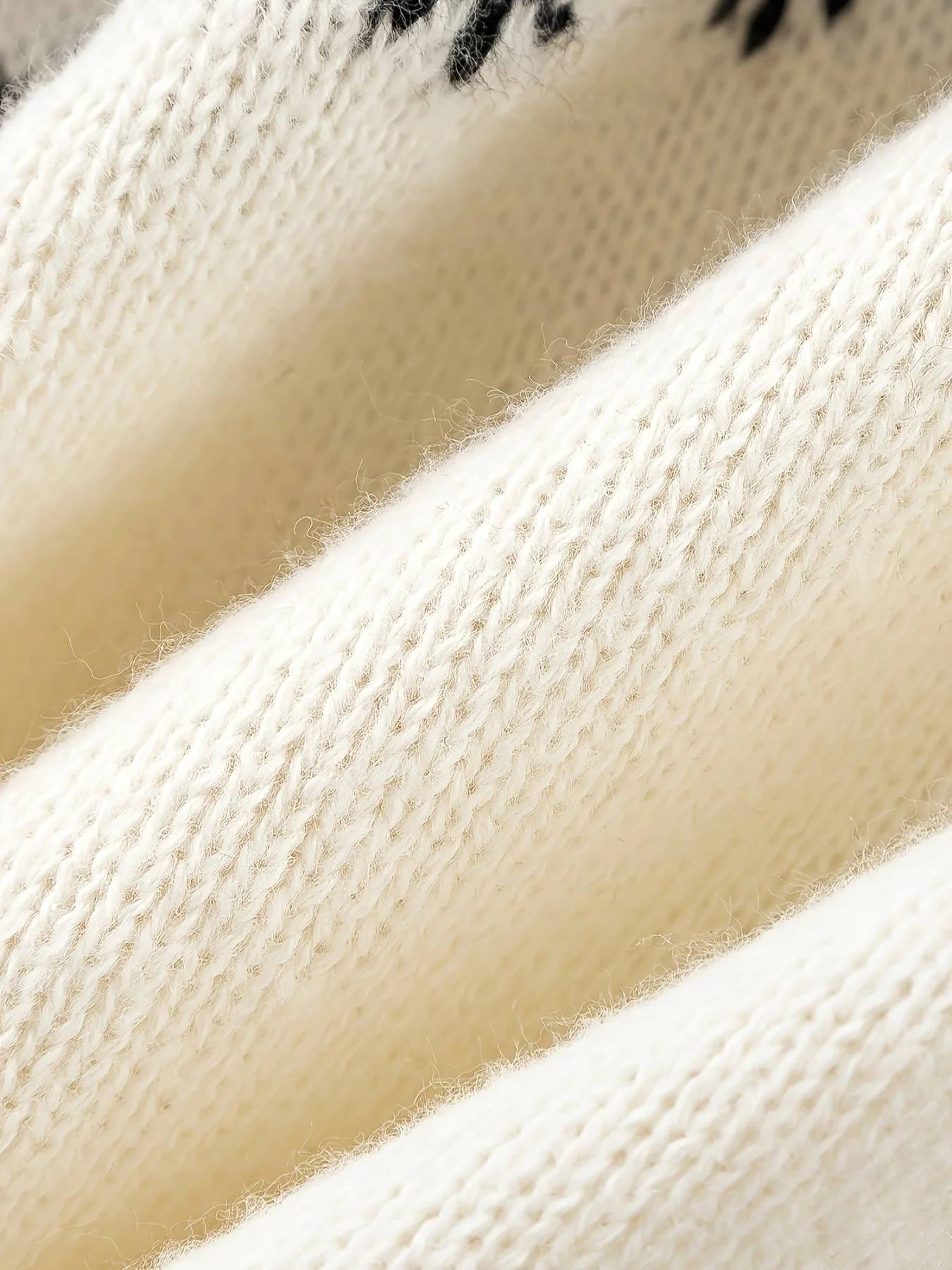 Theodore | Vintage Icelandic Sweater - Image 4